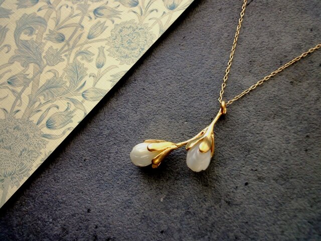 14kgf白蝶真珠蓮カービングネックレス 14kgf白蝶真珠蓮カービングネックレス