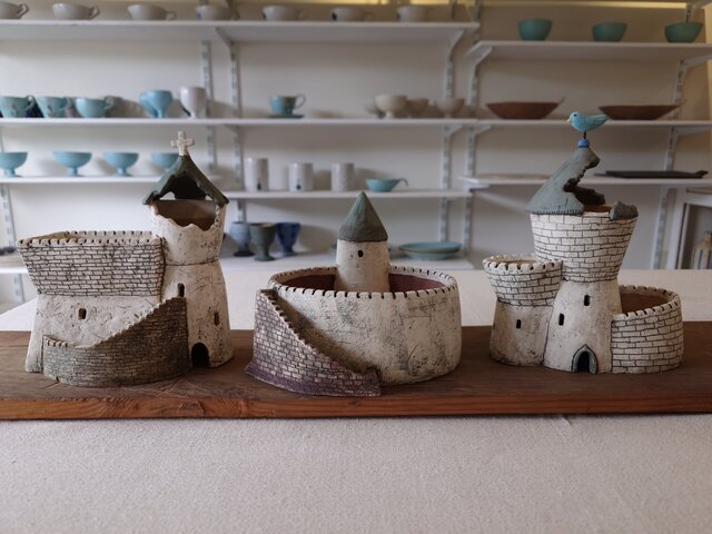 古城の植木鉢② | iichi 日々の暮らしを心地よくするハンドメイドや