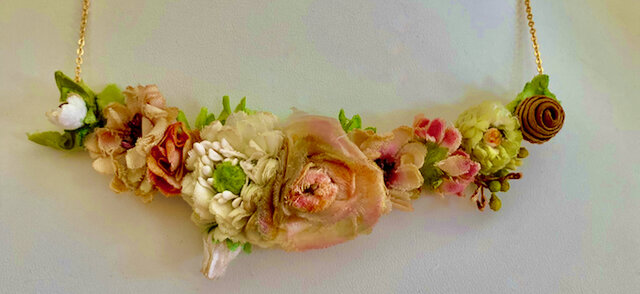 布花 クラシックフラワー横長のネックレス | iichi 日々の暮らし