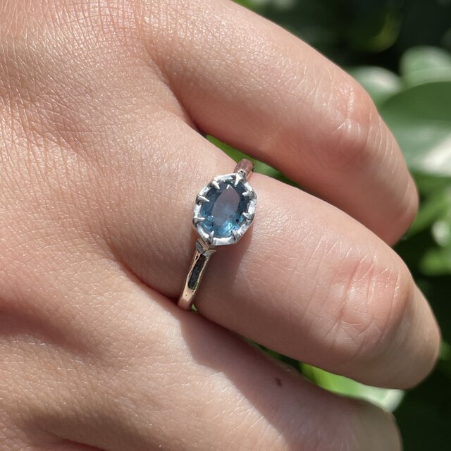 カイヤナイト オーバルカット 0.7ct シルバーSV925リング | iichi 日々