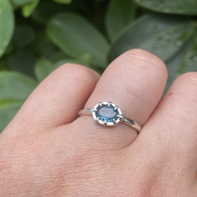 カイヤナイト オーバルカット 0.7ct シルバーSV925リング | iichi 日々
