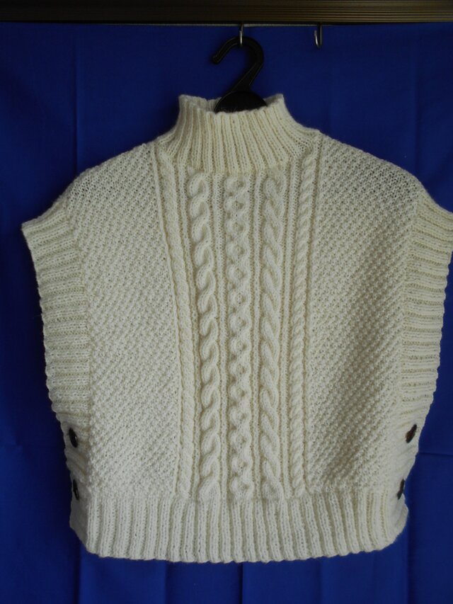 アラン模様のベスト