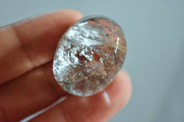 ガーデンクォーツ　布袋尊 虹と貫入☆ホワイトガーデンクォーツs971 | iichi 日々の暮らしを