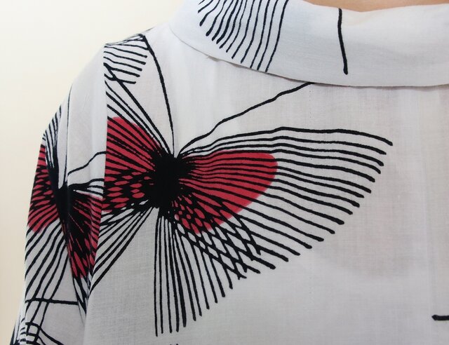 蝶々の浴衣リメイク ハイネックプルオーバー | iichi 日々の暮らしを