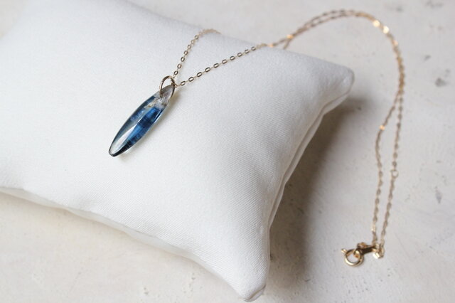 K10 カイヤナイトのペンダントトップ | iichi 日々の暮らしを