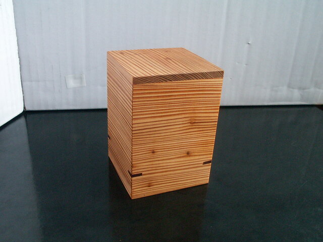 ○屋久杉 無垢材のペンスタンド K154 | iichi 日々の暮らしを心地よく