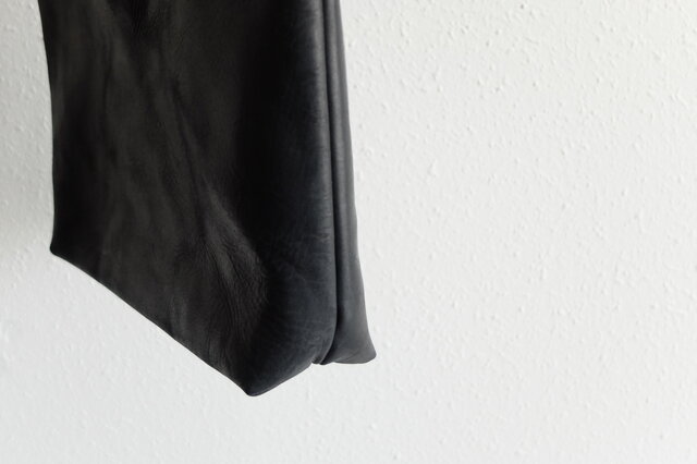 new】レザートートバッグ black ＜M＞ | iichi 日々の暮らしを心地よく
