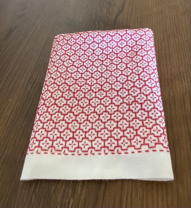 刺し子♡ふきん（かこみ十字アレンジ・赤)