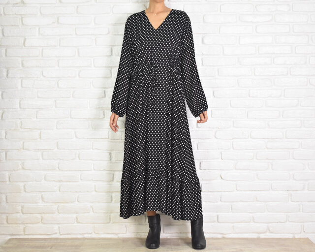 大きいサイズ】ドット柄Vネック長袖ワンピース ブラック 水玉 | iichi