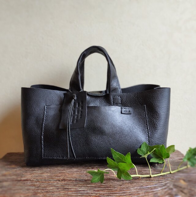 【T.T様ご確認用】yokonaga tote　黒　オイルシュリンクレザー