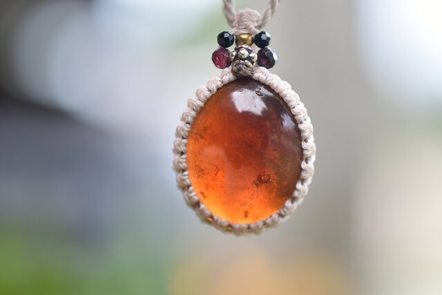 魅惑の紅☆ヘソナイトガーネット☆マクラメネックレス1218 | iichi