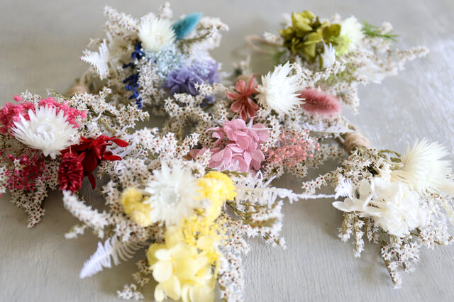 花瓶に入れても吊るしても！ラッピングをつけたままでも外しても！飾り