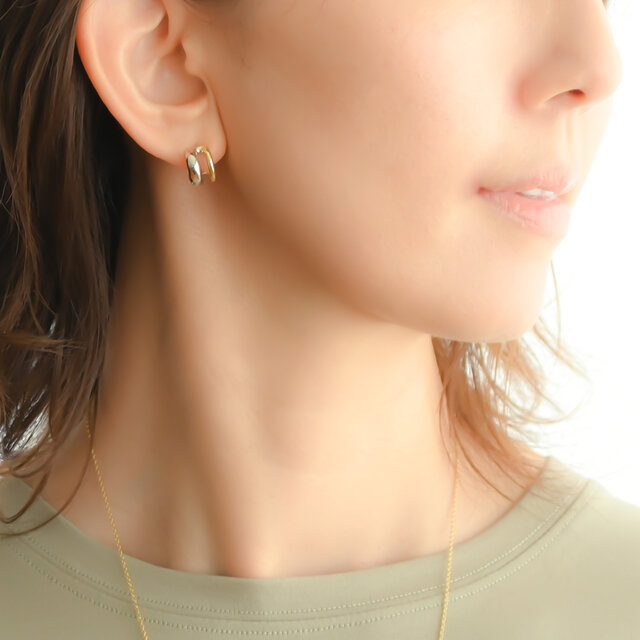 14kgfバイカラーイエローオニキスカービングピアス/イヤリング 14kgf