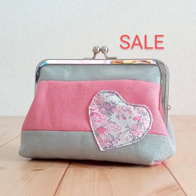 ️リバティ生地使用️ハンドメイド ファスナーポーチ ⭐️リバティ生地使用⭐️ハンドメイド ファスナーポーチ\u0026親子がま口