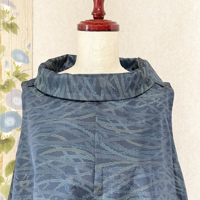 ハンドメイド　大島紬のロールカラーAラインワンピース　ほしかげ比較的薄手の大島紬です