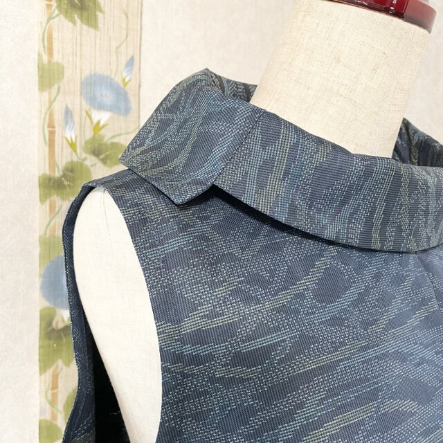 ハンドメイド　大島紬のロールカラーAラインワンピース　ほしかげ比較的薄手の大島紬です