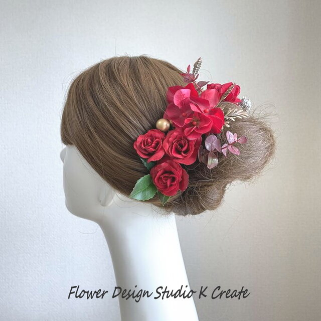 赤いミニ薔薇と紫陽花とユーカリのヘッドドレス　成人式　ウェディング　結婚式　前撮り　髪飾り　美女と野獣　赤い薔薇　ウェディング