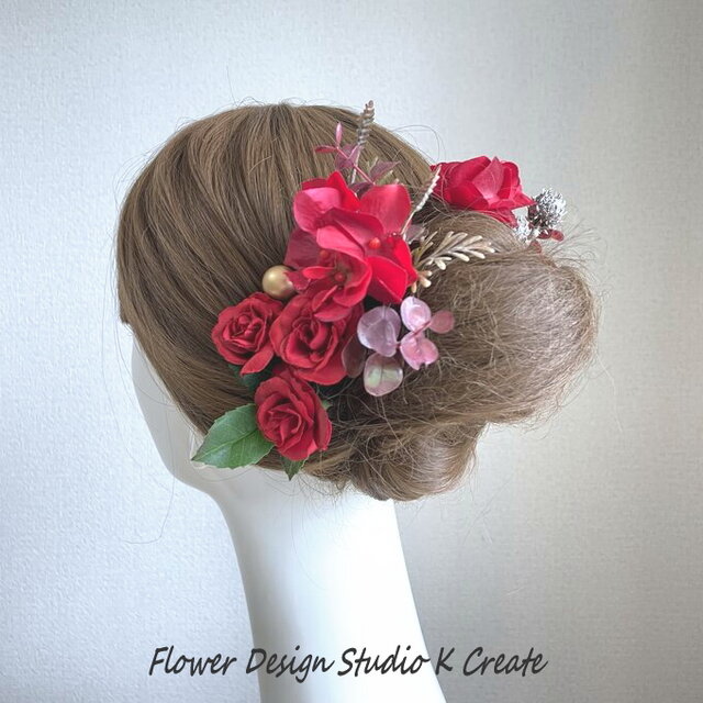 赤いミニ薔薇と紫陽花とユーカリのヘッドドレス　成人式　ウェディング　結婚式　前撮り　髪飾り　美女と野獣　赤い薔薇　ウェディング