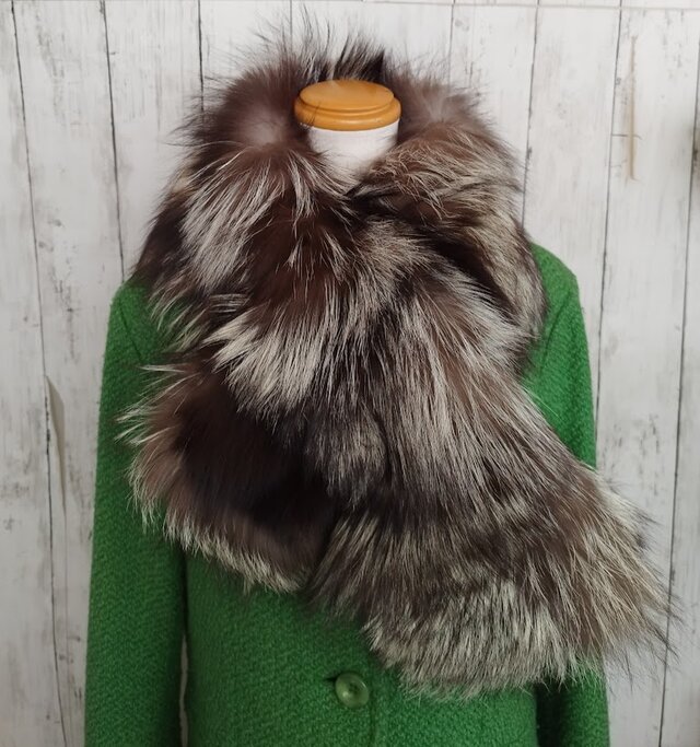 new antique fur ¶ シルバーフォックスファースリット入りクロス