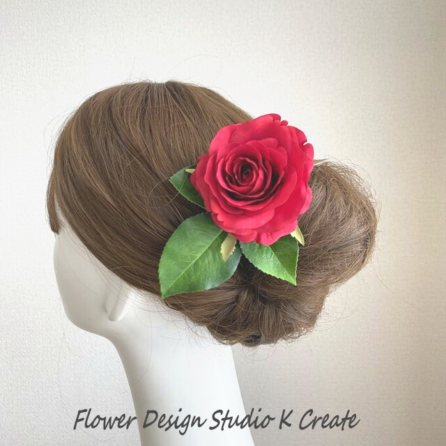 薔薇と葉っぱの髪飾り（赤） 赤 赤い薔薇 髪飾り レッド フローレス