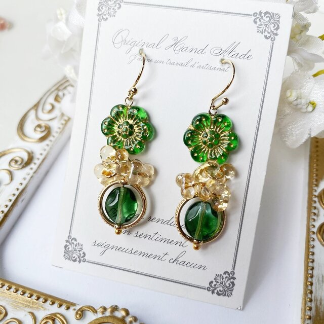 大人のチェコビーズ・秋を楽しむお花のピアス1 | iichi 日々の暮らしを