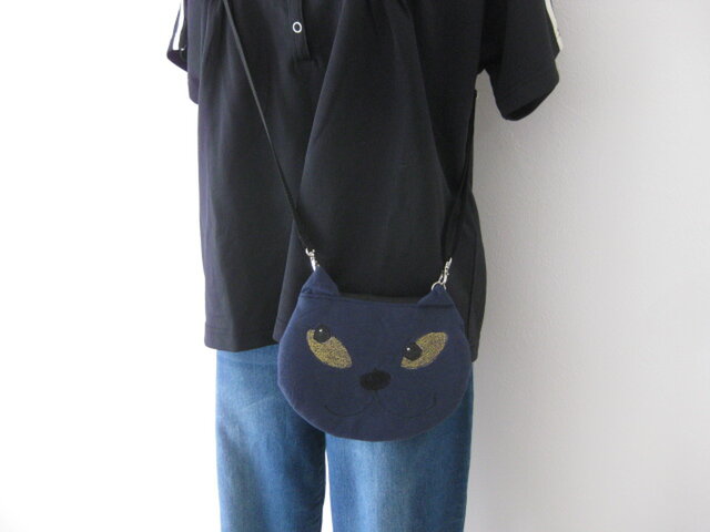 Ursula様　サコッシュ　ハンドメイド　猫柄 サコッシュ 猫 3兄弟 猫柄 ポシェット ポーチ 斜め掛け 布バッグ