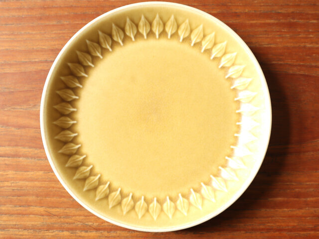 クイストゴー／レリーフ ケーキプレート A | iichi 日々の暮らしを