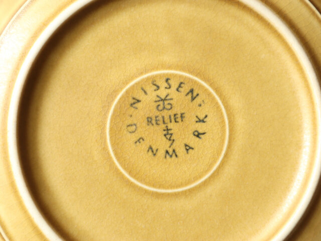 クイストゴー／レリーフ ケーキプレート A | iichi 日々の暮らしを