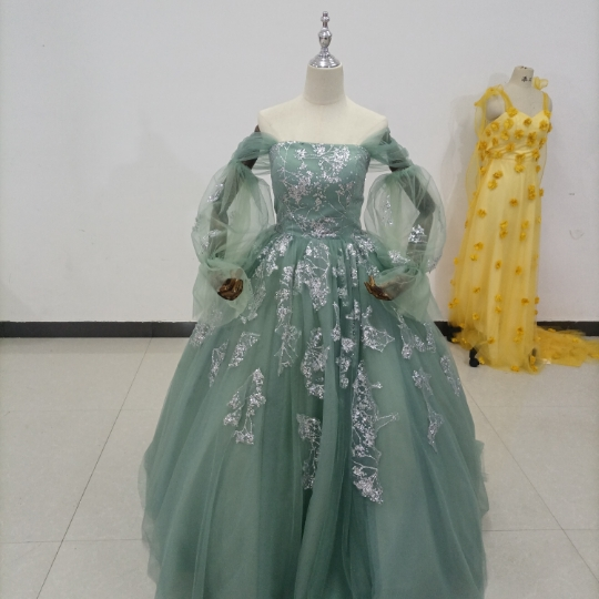 フォーマル/ドレス憧れのドレス ブルーグリーン カラードレス ベアトップ 繊細レース 花嫁/披露宴