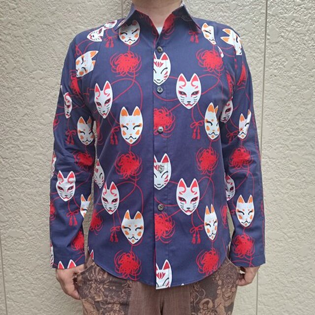 長袖和柄シャツ（狐面に彼岸花）