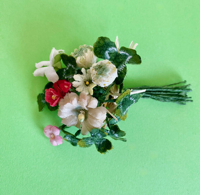 布花 野の花のコサージュ B | iichi 日々の暮らしを心地よくする