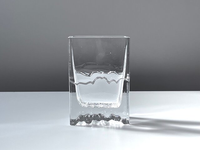 イッタラ  タピオヴィルッカラ オーバルガラスベース ホワイト it-652521eb0a958-1200.jpg