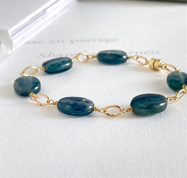 インディゴブルーカイヤナイトブレスレット 天然色 インディゴブルー カイヤナイトのブレスレット（K14gf