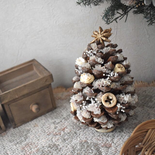 【ホワイト】松ぼっくりのクリスマスツリー
