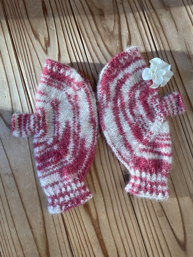 No.1315 アルパカミトンcherry red