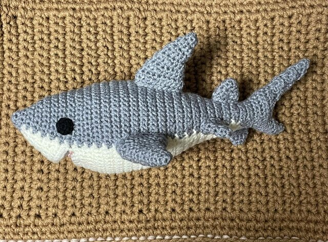 ハンドメイド　編みぐるみ　置物　インテリア　かぎ針編み　海の生き物 かぎ針編み海洋生物可愛い過ぎる風船魚フウセンウオ編みぐるみ