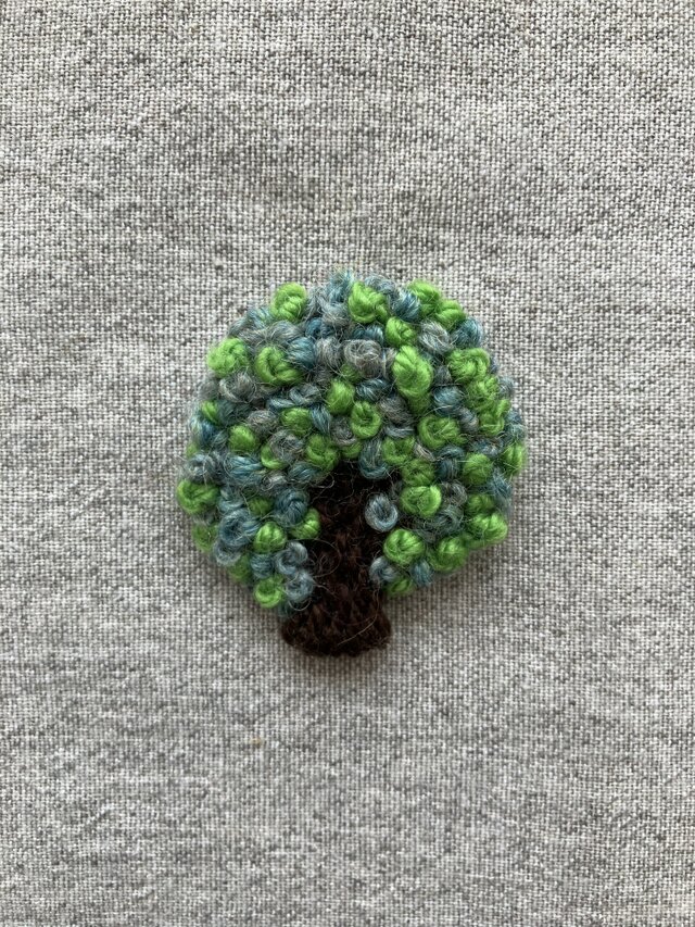 木（新緑）＊ブローチ