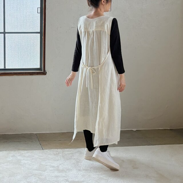 リネン100％ アシンメトリー エプロン ギャザー ワンピース/white オフ