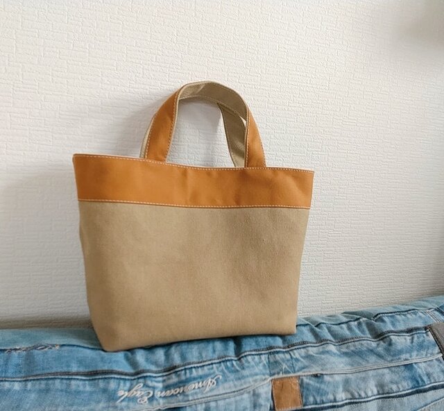 ❣新品❣【バーバリー】 トートバッグ キャメル系 大容量 ベージュxキャメル帆布のバイカラートートバッグm | iichi 日々