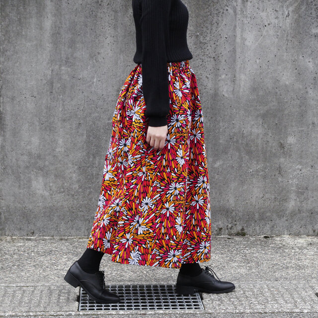 アフリカ布のロングスカート（ フラワー ）サイドポケット付き