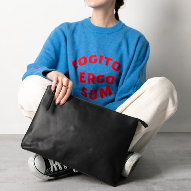 サコッシュ 本革で仕上げた2Way ショルダーバッグ クラッチ サコッシュ 本革で仕上げた2Way ショルダーバッグ クラッチ