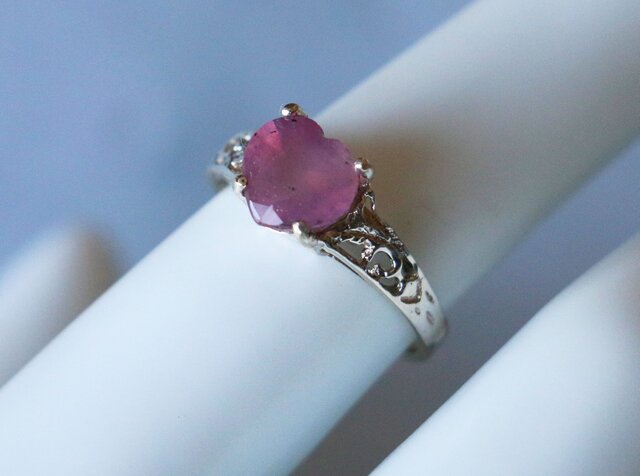 ハートちゃん❣️特大サイズ天然石ルビー＆ダイヤモンドリング15号 ハートちゃん❣️特大サイズ天然石ルビー＆ダイヤモンドリング15号