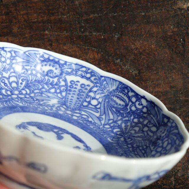 細かな花唐草で素敵◇瀬戸焼 花文印判膾皿 骨董品 antiques 丁寧な