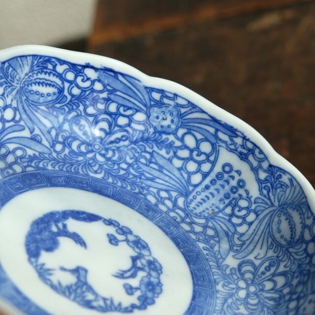 細かな花唐草で素敵◇瀬戸焼 花文印判膾皿 骨董品 antiques 丁寧な