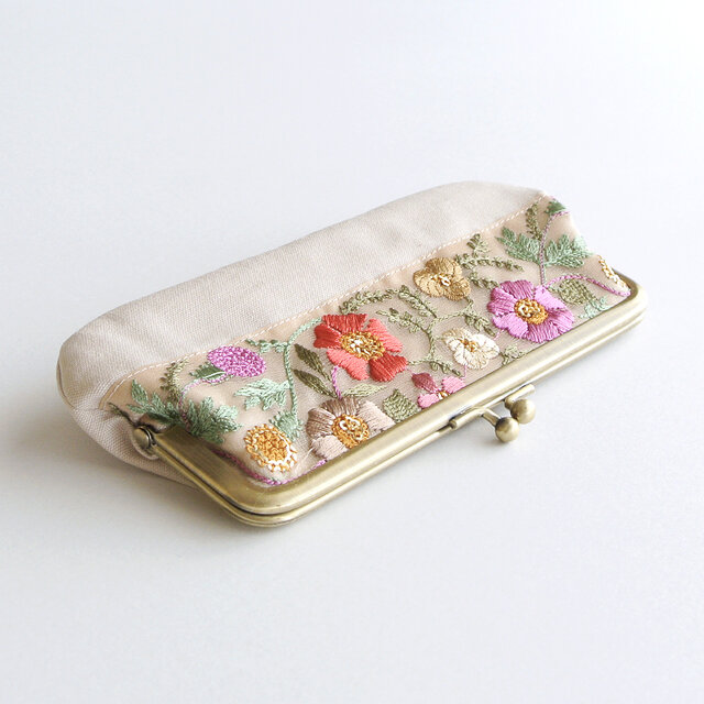 インド刺繍リボンのがま口ポーチ/ペンケース ベージュ | iichi 日々の