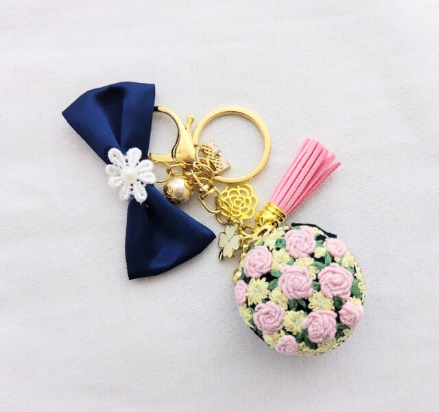 tamao world タマオワールド スパンコール 刺繍 バッグチャーム