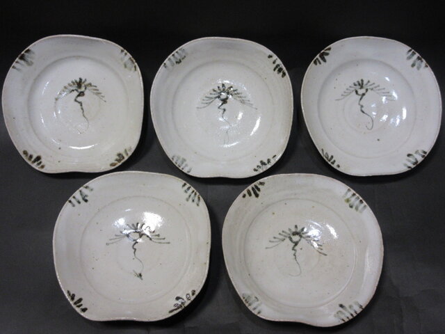 絵唐津　菓子皿　在銘『柳に燕』茶道具 絵唐津 菓子皿 在銘『柳に燕』茶道具