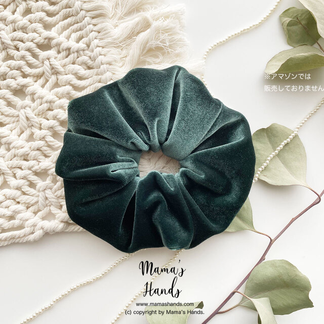 残少⭐️9点売れました⭐️《緑の魔法》おしゃれな モスグリーン ベルベット 別珍 ベロア シンプル シュシュ ヘアゴム