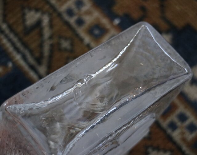 【ご成約済】Mantorp マントープ / 可愛いお花柄のフラワーベースNo.4418 iichi 日々の暮らしを心地よくするハンドメイド