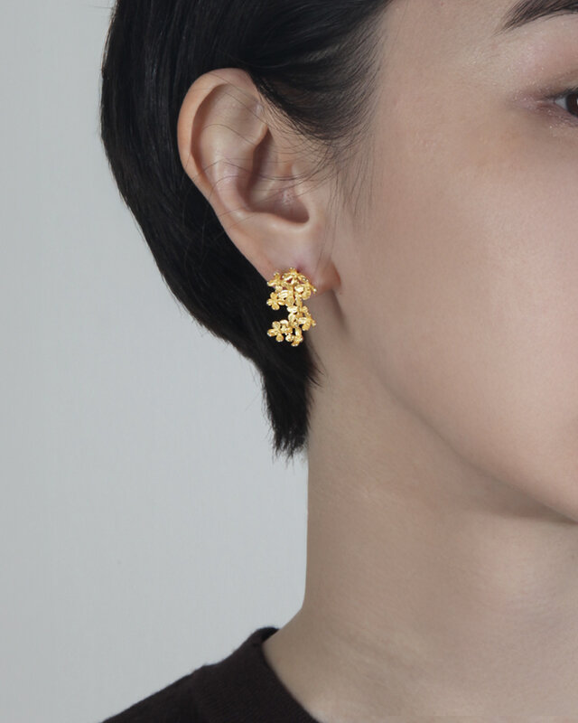 金木犀 ピアス Ⅱ. | iichi 日々の暮らしを心地よくするハンドメイドや